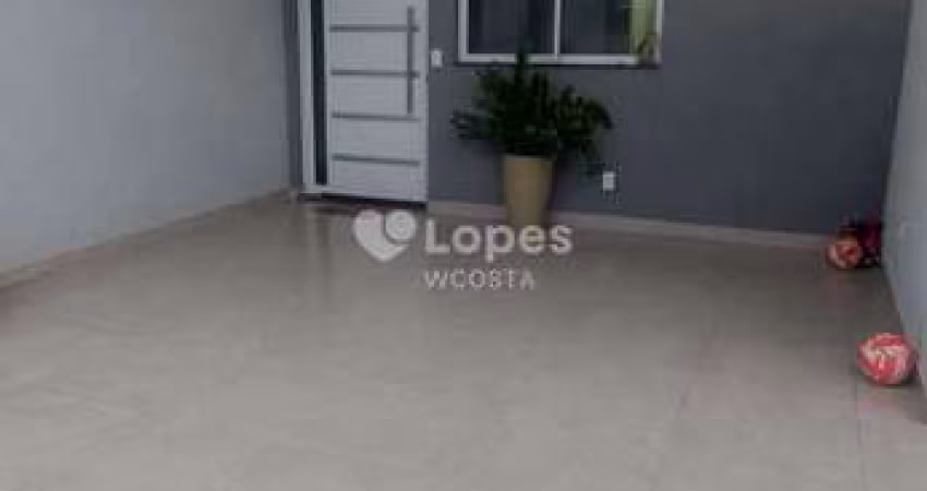 Casa com 2 suítes, Serra Azul