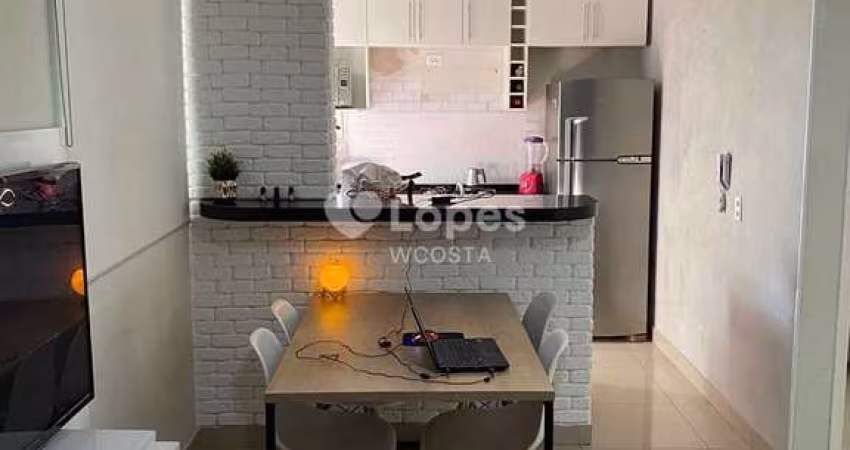 Apartamento com 2 dorms, Parque Padovani