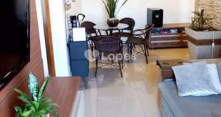 Apartamento com 2 dorms, Vivare Club