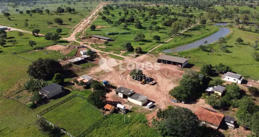 Fazenda à venda no Centro, Unaí 