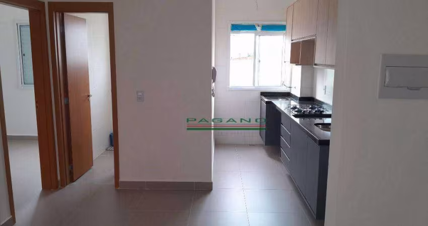 Apartamento com 2 dormitórios à venda, 45 m² por R$ 239.000,00 - Centro - Cravinhos/SP