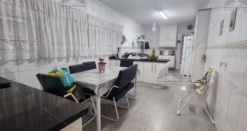 Sobrado mooca á venda 3 suítes com closet ar condicionado copa/cozinha planejada quintal churrasqueira 2 vagas