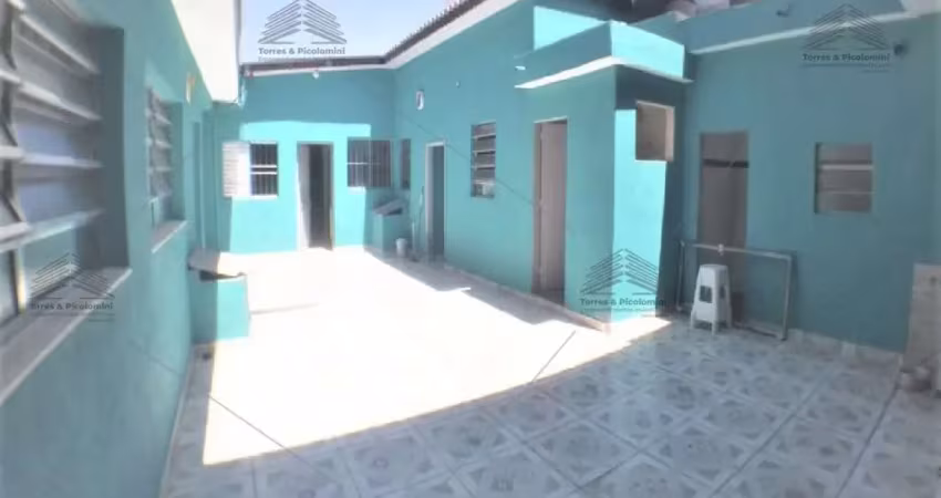 Casa à venda em São Paulo-SP, Vila Prudente: 4 quartos, 1 suíte, 2 salas, 3 banheiros, 2 vagas, 255m² de área.