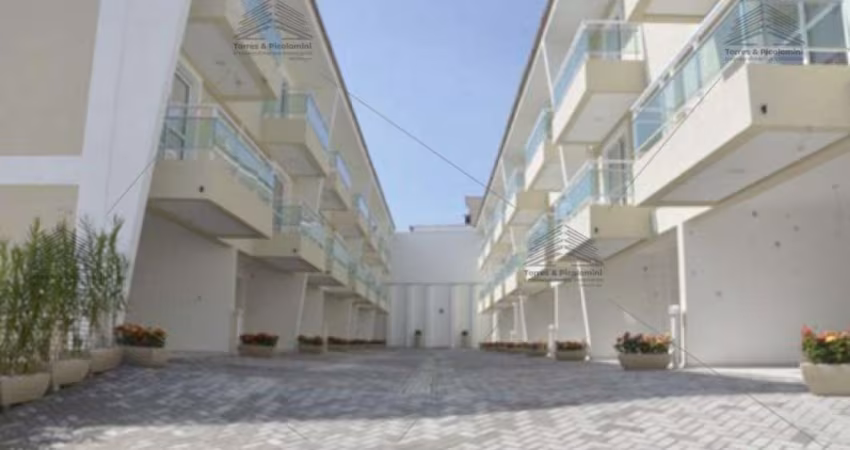 Sobrado à venda em condomínio fechado na Moóca com 174.00 m² de área construída, 3 dormitórios (sendo 3 suítes com armários), sala 3 ambientes