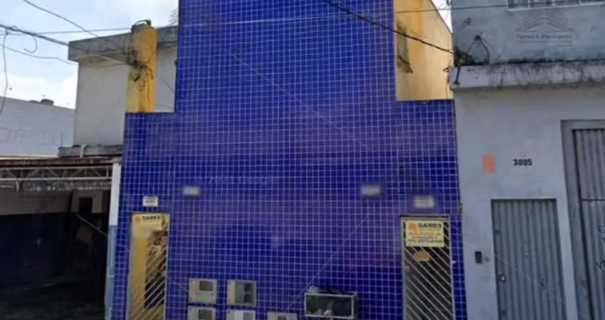 Casa kitnet de 40m², para locação no ipiranga, com 1 dormitório, 1 banheiro e 1 sala, a 500 metros do terminal e metrô sacomã