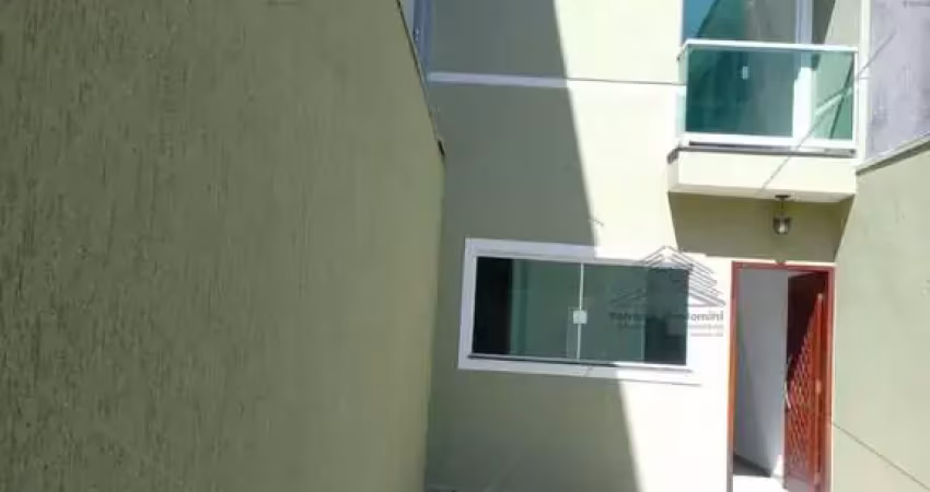 Sobrado de 100 m² a venda no Aricanduva, 3 dormitórios sendo 1 suíte, 3 banheiros, cozinha, sala, varanda, lavanderia, área de serviço, churrasqueira
