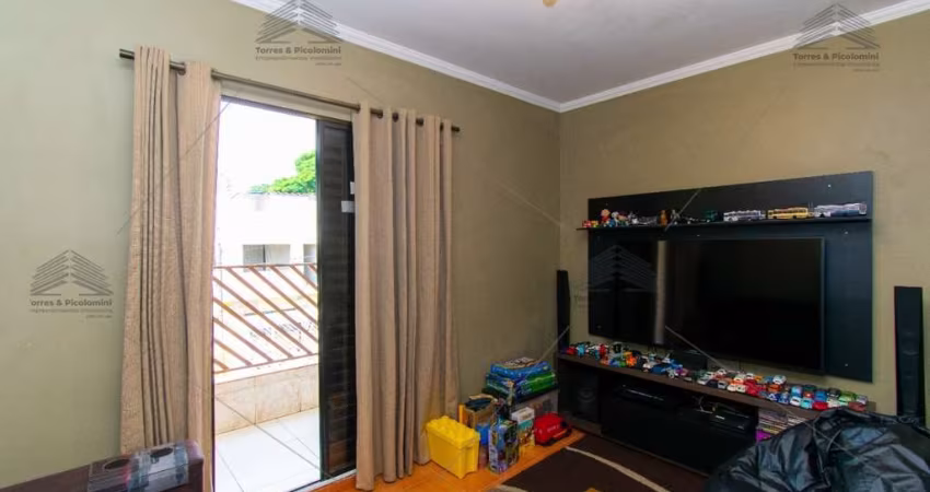 Sobrado de 150 m² a venda na Vila ema, com 4 dormitórios sendo 1 suíte,  2 banheiros, lavanderia, área de serviço, quintal, 2 vagas de garagem