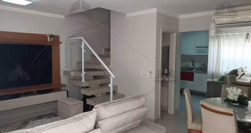 Casa em Condomínio Vila Maria com 2 Quartos, 2 Suítes, Sala 2 Ambientes, Cozinha Planejada, Lavabo, 3 Banheiros, 2 Vagas Cobertas. Espaço Gourmet