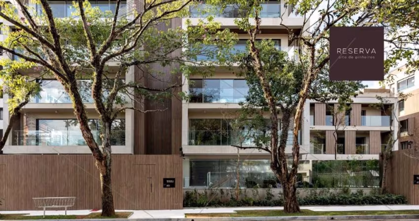 Cobertura Duplex, 343m2, Vila Madalena, lazer completo, gerador, dependência de empregada, aquecimento solar