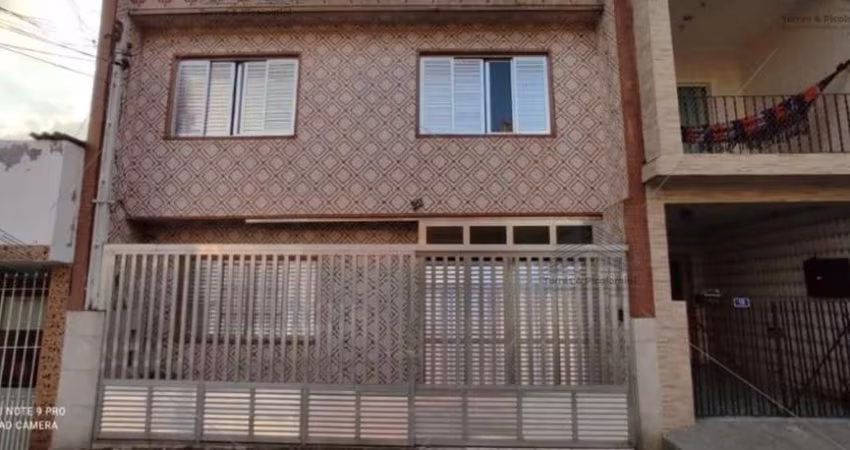 Sobrado a venda de 97 m² na Vila Ema, 3 dormitórios, 2 banheiros, lavanderia, área de serviço, cozinha ampla, 1 vaga de garagem