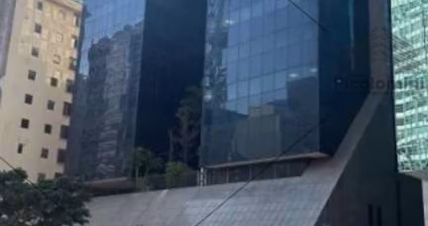 Excelente conjunto comercial na Avenida Paulista, 4 salas, copa, 4 banheiros, ao lado do Metrô Brigadeiro.