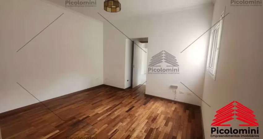 Sobrado á venda mooca próximo rua dos trilhos/assai 3 suítes  2 salas quintal garagem controle remoto 3 vagas lateral reformada entrar r morar