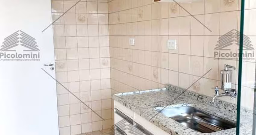 liberdade, apartamento 41 m, totalmente reformado, 1 Dormitório, sala 2 ambientes, cozinha, lavanderia, banheiro,