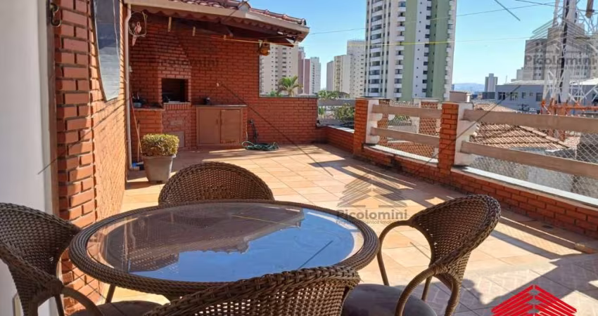 Sobrado no alto da Mooca com 268m² 4 quartos, 2 suítes, varanda,3 vagas, espaço gourmet com churrasqueira, próximo rua do oratório, supermercado Chama