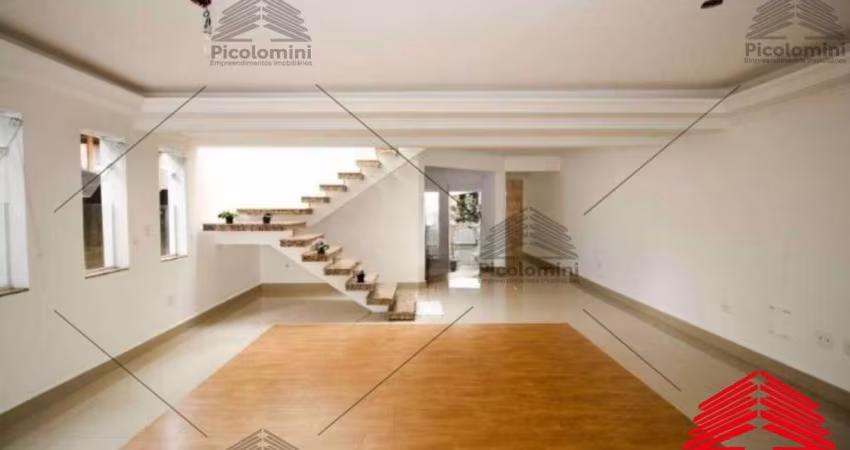 Sobrado a venda no Jardim Anália Franco, 350m², 3 dormitórios, 3 suítes, 4 banheiros, lavanderia, área de serviço, quintal, banheira, 7 vaga