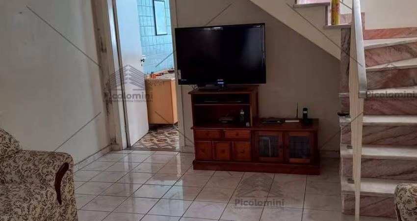 Sobrado Vila Prudente com 3 quartos, 1 suíte, copa cozinha com armários, sala ampla, 2 banheiros, 2 vagas. Próximo ao Monotrilho Oratório