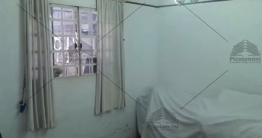 Casa a venda no Tatuapé de 165 m², 2 dormitórios, 2 banheiros, lavanderia, área de serviço, moveis planejados, 2 vagas de garagem