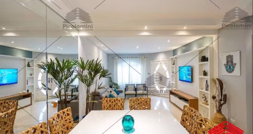 Casa à venda no Tatuapé, 3 quartos, 3 suítes, 3 salas, 6 banheiros, 4 vagas  300m². Confira já!