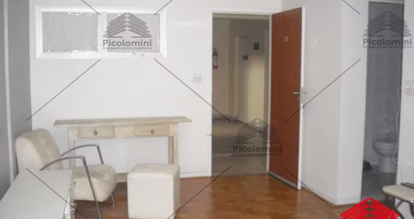 Apartamento à venda na Aclimação, com 1 quarto, sala 2 a,bientes, cozinha planejada, 1 banheiro e 32m² de área. piscina, salão de festas. Portaria