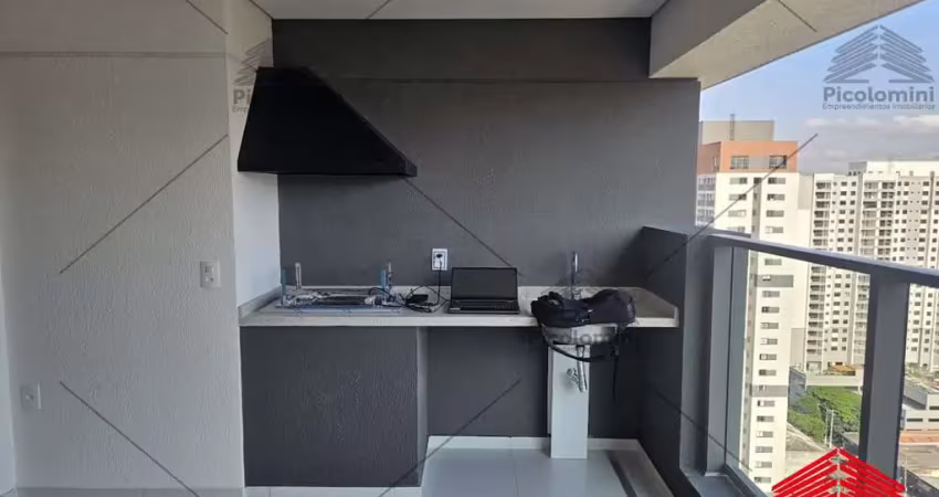 Apartamento a venda a 200 metros do metrô alto do ipiranga, 3 dormitórios com 2 suítes, 2 vagas de garagem , andar alto.