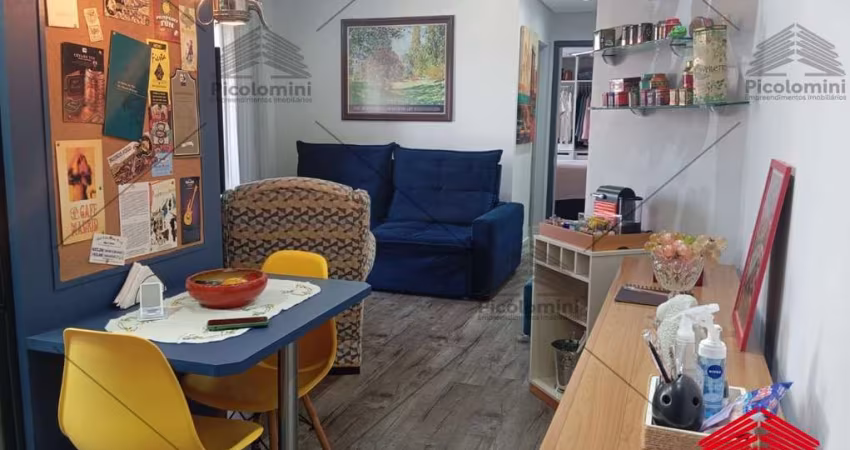 Imperdível Apartamento de 2 Quartos na Vila Bertioga, São Paulo-SP: 1 Suíte, 2 Salas, 2 Banheiros, com 51m² e 1 Vaga de Garagem!
