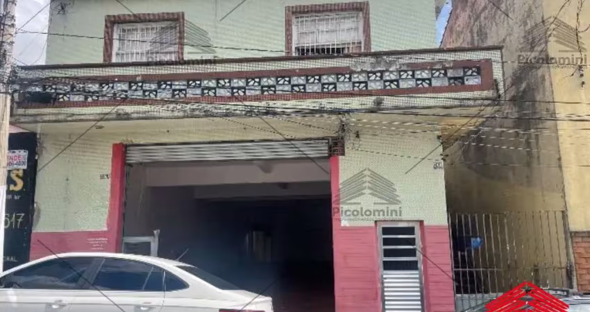 Prédio a venda na águas rasa com amplo salão terreo de 330m² + 2 apartamentos de 2 quartos ? oportunidade para renda ou construção!