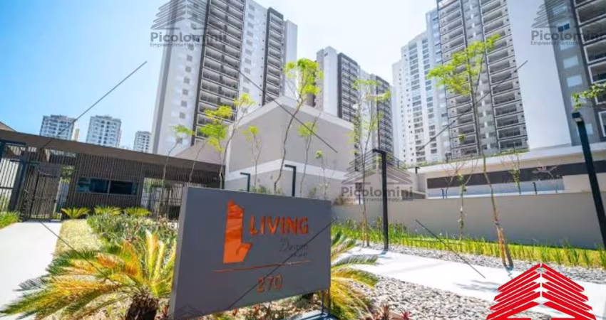 Apartamento à venda na Vila Andrade, 63m² com 2 quartos (1 suíte), sala 2 ambientes com varanda, cozinha planejada, 2 banheiros e vaga de garagem.