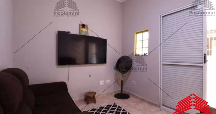 Sobrado de Vila Bom Retiro com 2 quartos amplos, sala 2 ambientes, cozinha planejada, area de serviço, quintal, sacada e vaga de garagem