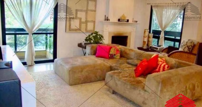 Apartamento à venda no Morumbi, 210 m², Trafalgar square,03 suítes,clost e hidro,03 salas, lareira, ampla sacada,lavabo,03 vagas com depósito.