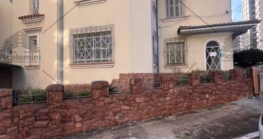 Sobrado de Esquina, ideal para comércio na Av. Paes de Barros 186m² 4 quartos,2 banheiros, sala ampla,2 vagas, próximo à Rua Tamarataca, Pevent Senior