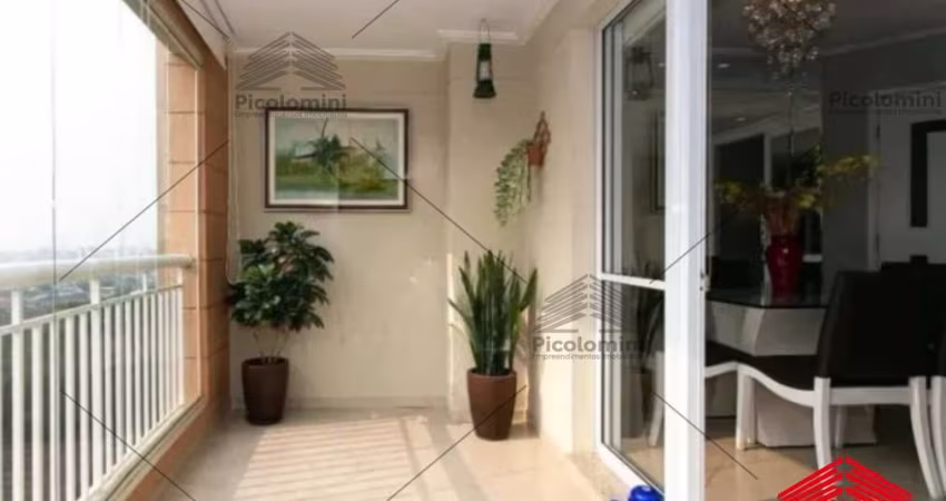 Apartamento a venda no Tatuapé, Rua Tuiuti, 3 dormitórios com 1 suíte, 2 vagas, ao lado do Parque do Piqueri.