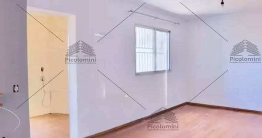 Apartamento a venda no Água Rasa de 68m², 2 dormitórios, 1 banheiro, lavanderia, moveis planejados, cozinha, piso laminado, 1 vaga de garagem