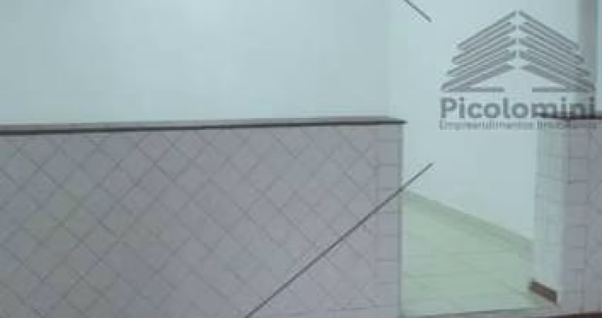 Casa Térrea para locação de 90m², 2 quartos, 1 banheiro, lavanderia, área de serviço, sala, cozinha, quintal, 2 vagas de garagem