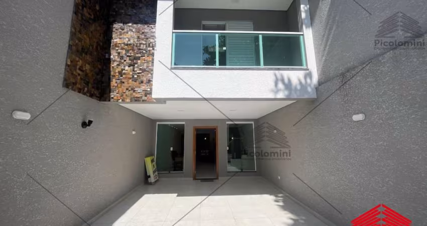 Casa à venda no Tatuapé  3 quartos, 3 suítes, 2 salas, 5 banheiros, 4 vagas, 250m² na Vila Gomes Cardim!