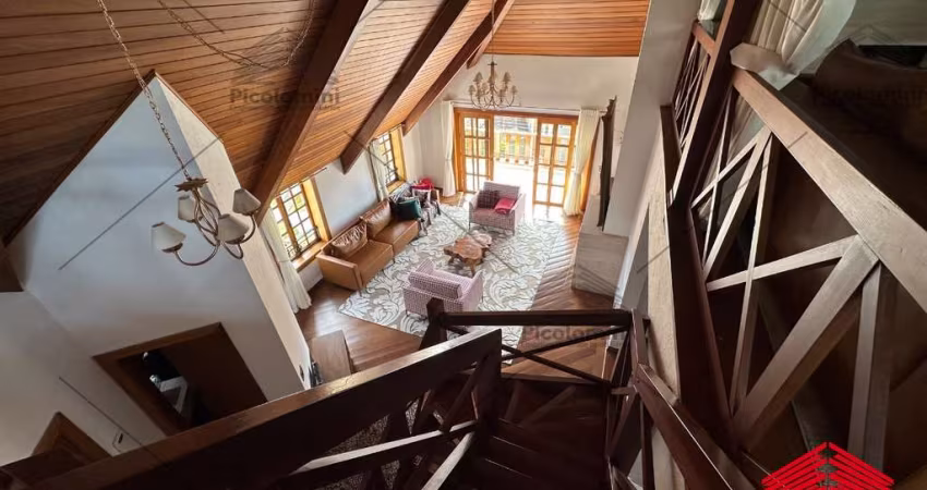 Duplex mobiliado de alto padrão em Capivari, Campos do Jordão | 4 suítes | 4 vagas | 171m² | Lazer completo | Pronto para mora