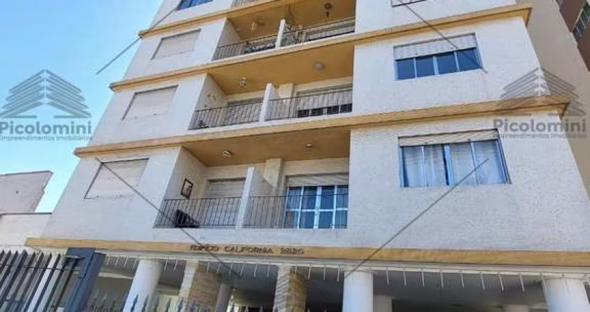 Apartamento à Venda na Moóca com 102 metros, 3 quartos, 2 suítes, sala com sacada, 3 banheiros, 1 vaga, salão de festas, Portaria 24 horas.