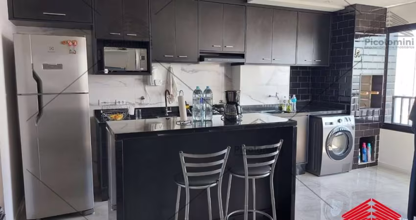 Apartamento à venda no Brás no Piscine Station Resort com  com 2 quartos, sala 2 ambientes, Varanda Gourmet, 1 banheiro, 1 vaga. lazer de clube