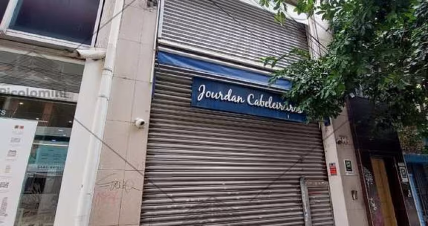 Salão comercial para locação na Santa Cecília com mezanino, com equipamentos para um salão de cabelereiro, cozinha, banheiros, recepção e vestiário