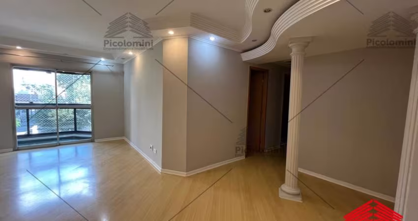 Apartamento à venda no Tatuapé, 80 m2, 3 quartos (1 suite), sala com sacada, cozinha planejada, 1 vaga de garagem