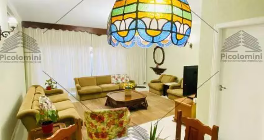 Casa térrea com terreno de 10x50, vila alpina, excelente localização, 5 quartos, suítes, edícula, sala 3 ambientes, jardim com pomar, área de serviço