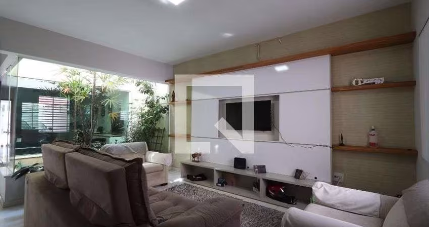 Casa à Venda - Vila Prudente, 3 Quartos,  197 m2