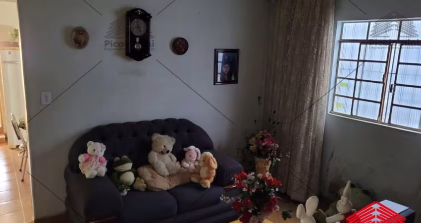 Casa à venda na Mooca, São Paulo-SP: 1 quarto, 1 banheiro, 3 vagas de garagem, 50m² de área privativa.