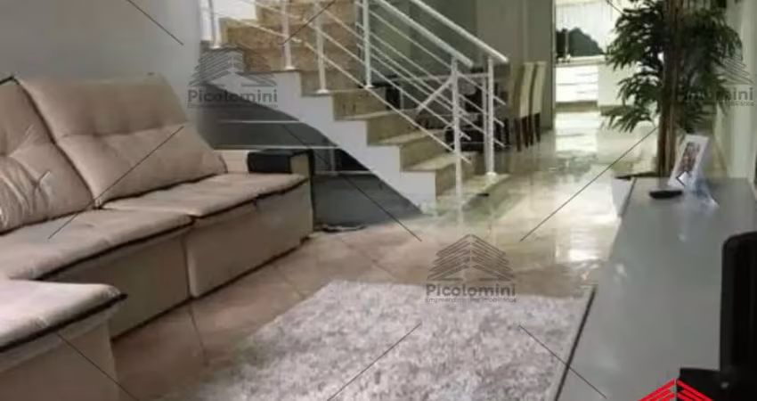 Sobrado à venda na vila formosa, com 3 quartos, 1 suíte, 2 salas, 3 banheiros, quintal com churrasqueira, 2 vagas de garagem com portão eletrônico