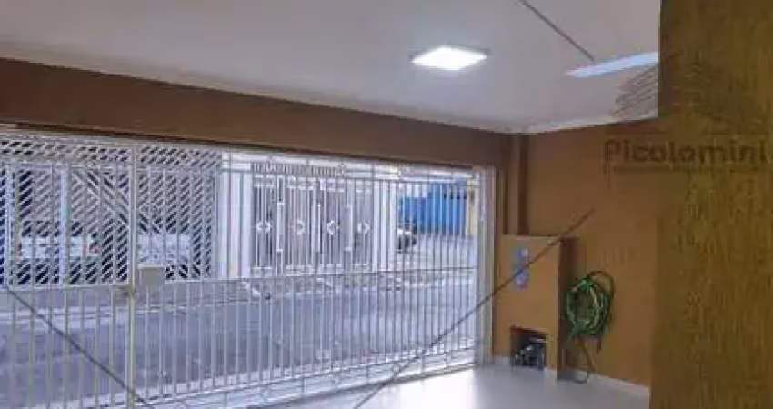 Casa térrea tatuapé com 3 quartos e 2 suítes, sala ampla, cozinha, 2 vagas de garagem. quintal com churrasqueira