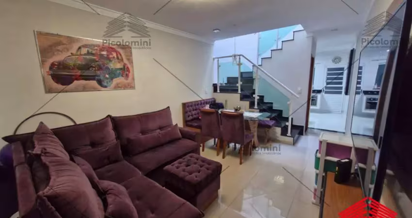 Sobrado à venda na vila prudente, 2 quartos, 2 suítes, varanda, lavabo 3 banheiros, 2 vagas, 90m². 700 metros do monotrilho