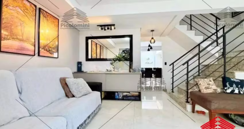 Casa de condomínio moóca alto padrão, 3 quartos, 3 suítes, sala ampla, 4 banheiros, quintal com churraqueira, 4 vagas de garagem, 174 m² , piscina