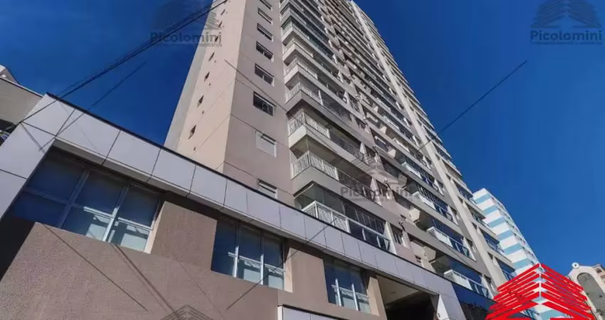 Studio cobertura para locação no tatuapé, totalmente mobiliado e decorado com 37m² com varanda , cozinha planejada, banheiro social com vaga.