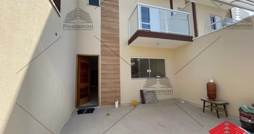 Sobrado novo na vila alpina, 110m2, fácil acesso ao metrô vila prudente, 2 quartos (1 suíte), sacada, 3 vagas de garagem, sala e cozinha amplas.