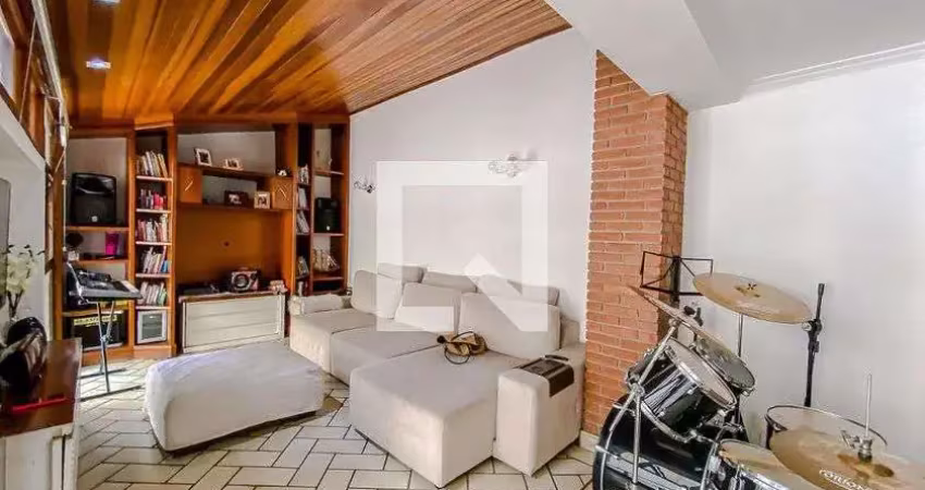 Casa com 3 quartos à venda na Rua São José do Barreiro, 465, Belém, São Paulo