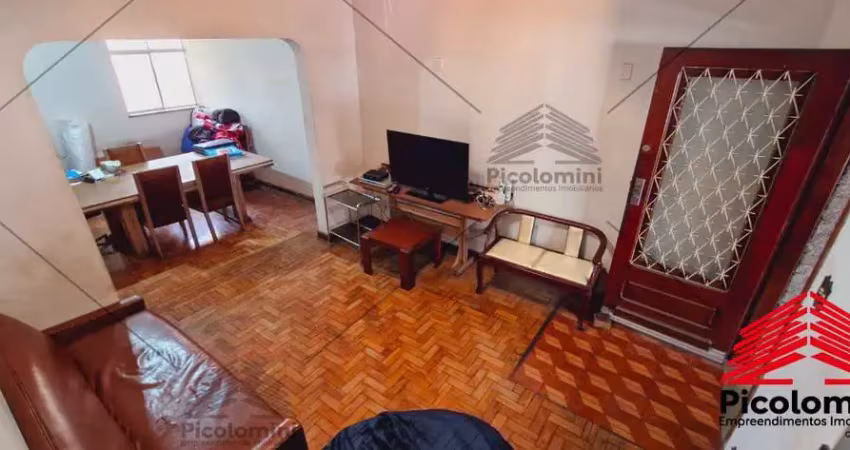 Casa à venda em são paulo-sp, na mooca. 5 quartos, 2 banheiros, 2 vagas. 210m² de puro conforto!